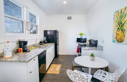 Tobin Hill Apartment | Historic Charm and Comfort 2BR/1BA Near Downtown