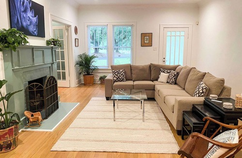 Hattiesburg House | Historic Charm in the Oaks District