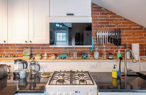 Burlington Apartment | Historic Charm Meets Modern Comfort in Downtown Burlington