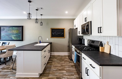 Batesville Apartment | Historic charm Modern Luxury