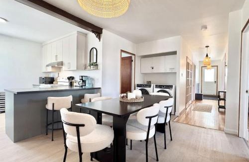 Quartier 5-4 Apartment | Historic Charm & Modern Comfort Sleeps 8