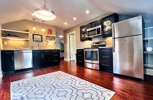 Shadyside House | Historic Charm @ Prime Location