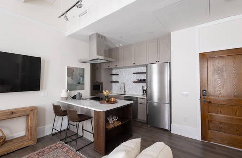 Downtown Condo | Historic Charm Southern Exposure
