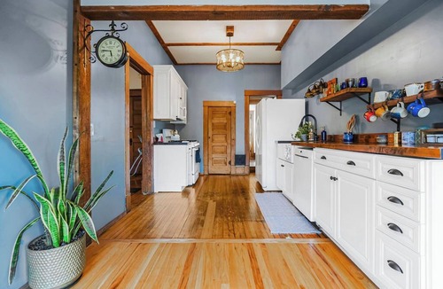 Grandview House | Historic Charm: Spacious 4BR Retreat Sleeps 11