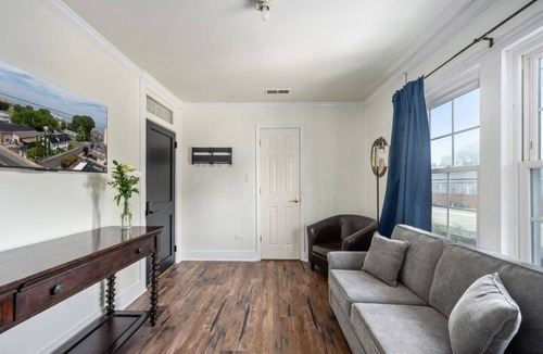 Issue Hotel | Historic charm with modern amenities