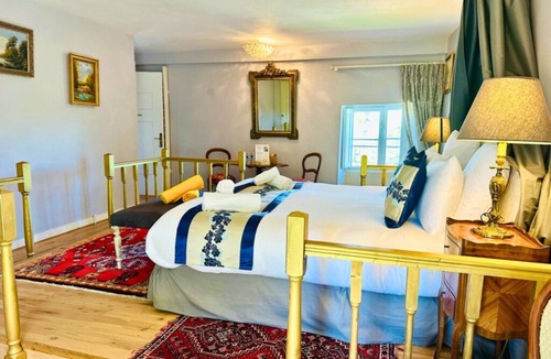Saint-Sulpice-et-Cameyrac Other | Historic chateau with private pool, ideal for groups & unique stays