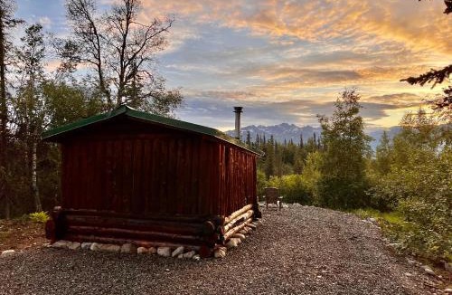 Chase House | Historic Chulitna River Lodge