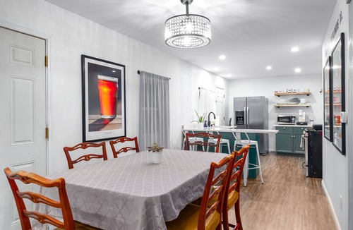 Downtown Buffalo Apartment | Historic Clean Place Minutes to Anywhere in City