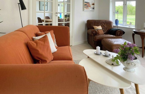 Branderup J House | Historic cottage by the lake in South Jutland