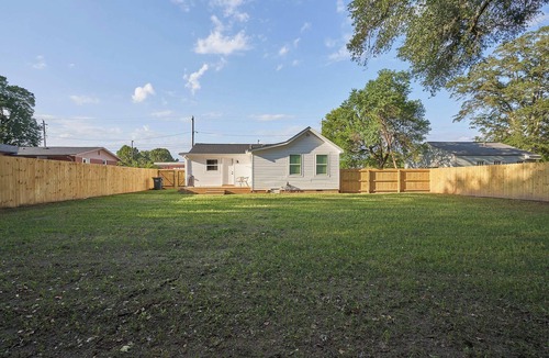 Perry House | Historic Cottage in Perry - 3 Bedroom 2 Bath