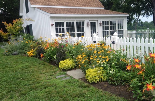 Ware Cottage | Historic Cottage on Ware River Estate