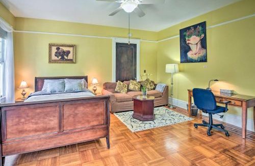 Crescent City Apartment | Historic Crescent City Studio - Lakefront w/Dock!