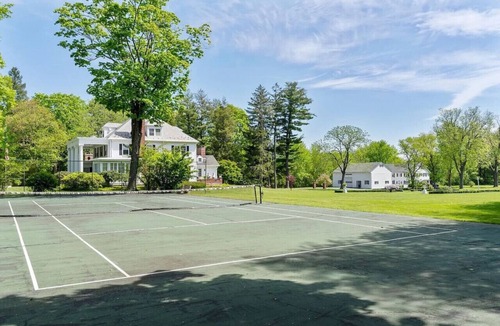 Suffield House | Historic CT country Villa