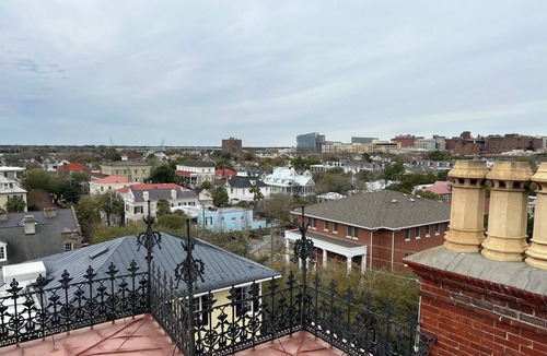 Harleston Village Condo | HISTORIC DISTRICT-HarlestonVillage SPOLETO SPECIAL- Condo-Easy Walk -30 Day Min