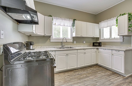 Franklin House | Historic District Haven! Walk Downtown + Fast WiFi
