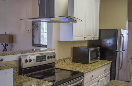 St. Augustine House | HISTORIC DISTRICT ~ Walk Everywhere ~ Private Parking!