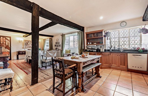 Middleton Cheney Cottage | Historic dog friendly holiday home with indoor pool and sauna - The Court House