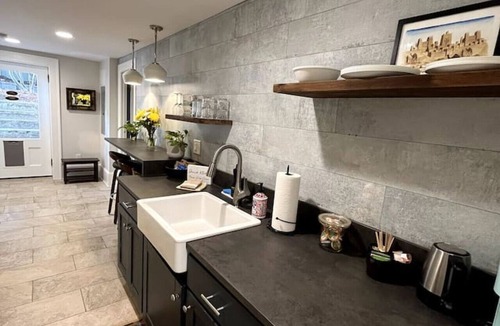 Laurelhurst Apartment | Historic Dougan Suites, Two Bedroom