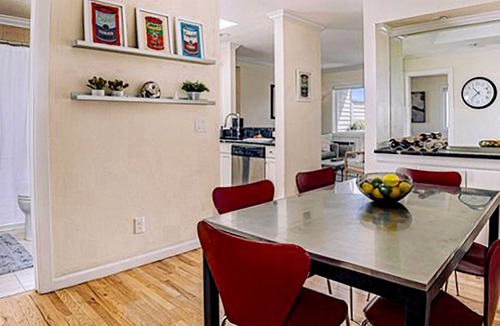 Central Boulder Condo | HISTORIC DOWNTOWN 2 Bdrm, 2 Bath, Rooftop Deck, Mtn View, 1 block Pearl St Mall