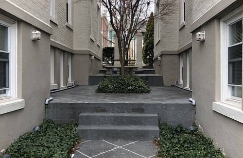 Old Southwest Condo | Historic Downtown 2 BR/2BA Executive Suite with Parking