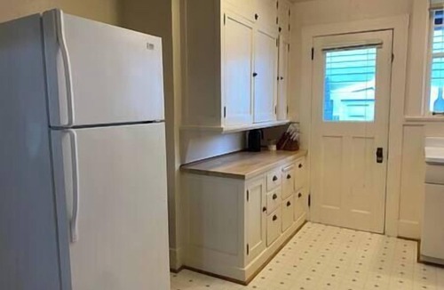 Astoria Apartment | Historic Downtown Flat, No. 3