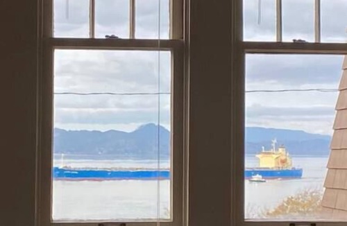 Astoria Apartment | Historic Downtown Flat, No. 1