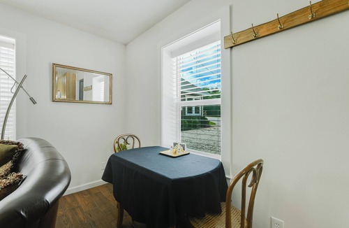 Georgetown Apartment | Historic downtown Georgetown. 998 steps to the square and 199 to the University.