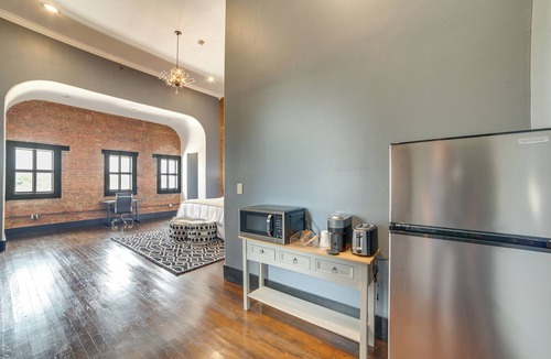 Marshall Apartment | Historic Downtown Location: Marshall Studio Escape