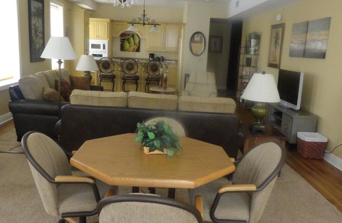 Mena Apartment | Historic Downtown Loft