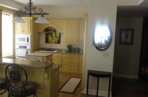 Mena Apartment | Historic Downtown Loft