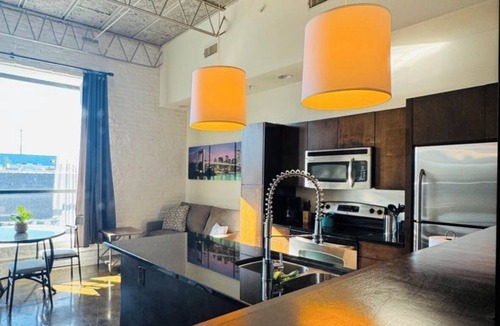 Roanoke Condo | Historic Downtown Loft -Walkable - Modern Comfort