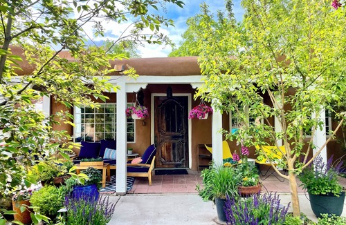Northeast Santa Fe House | Historic Downtown Mansion, Walk to Plaza