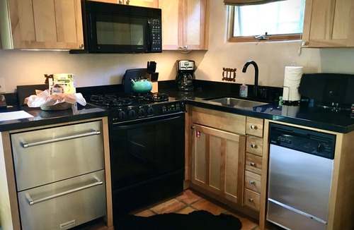 Downtown Santa Fe Cottage | Historic Downtown Private, Hot tub!