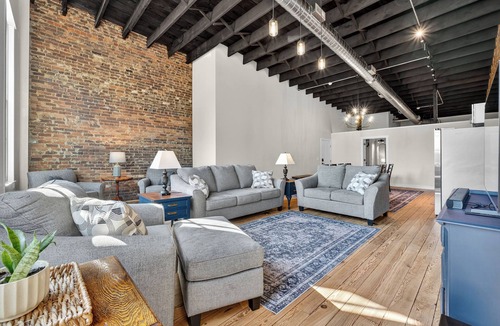 Fayetteville Apartment | Historic Downtown Loft. Walk to Shops & Eats.