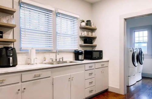 Russellville House | Historic Downtown Cottage in Russellville
