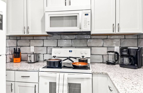 Rockwall Apartment | Historic DT, FIFA 2026, 30 Mins to AT&T Stdm | SAI