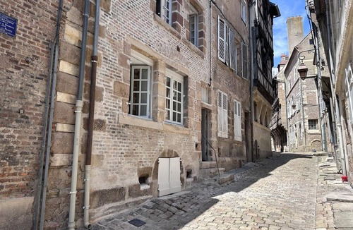 Moulins Apartment | Historic Duplex Apartment in the Heart of Moulins - Modern Comfort and Character