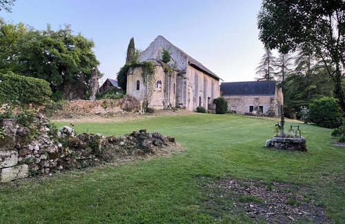 Pont-de-Ruan House | Historic Estate in the Loire Valley .Private Domain, Heated Pool (Sleeps 28–30)