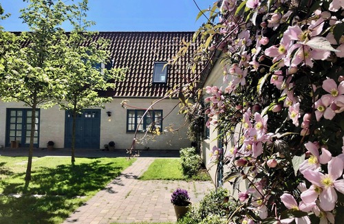 Tisvildeleje House | Historic farm atmosphere in Tisvildeleje