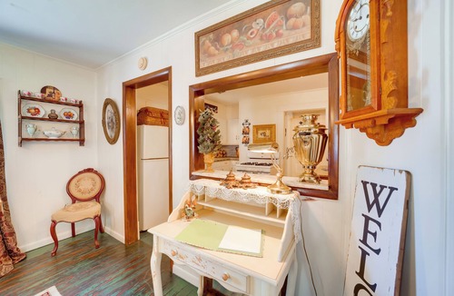 Fort Smith Cottage | Historic Fort Smith Cottage < 1 Mi to Downtown!