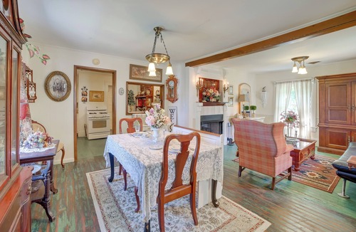 Fort Smith Cottage | Historic Fort Smith Cottage < 1 Mi to Downtown!