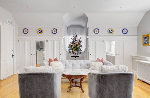 Capitol Hill House | Historic French Consulate Mansion 5BR Sleeps 10+