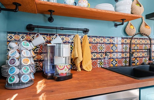 West End House | Historic French-Inspired Family Home ❤️ Free Parking Near Capitol & Downtown