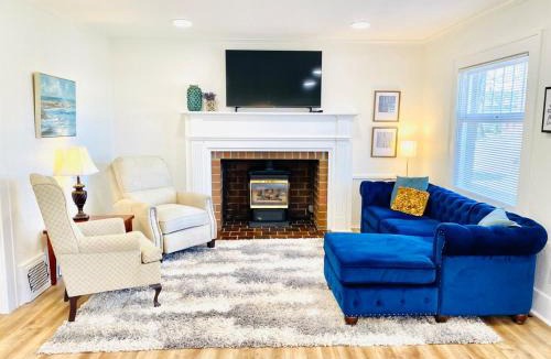 Lynden House | Historic Front Street Home