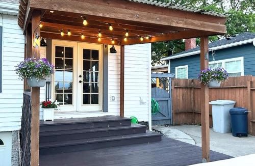 Lynden House | Historic Front Street Home