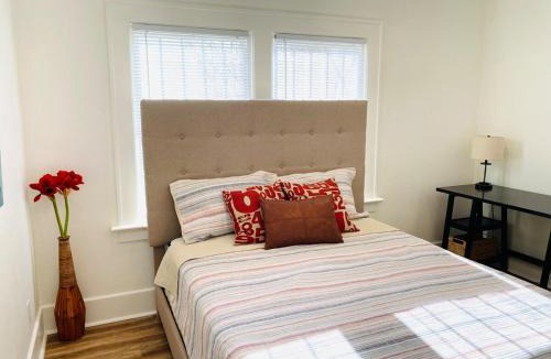 Lynden House | Historic Front Street Home