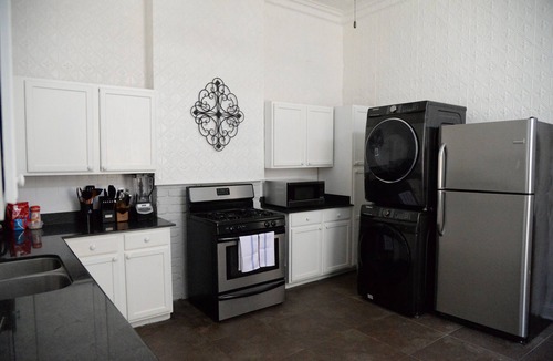 Mid-City District House | Historic Gem w/Jacuzzi/Prime Streetcar Spot