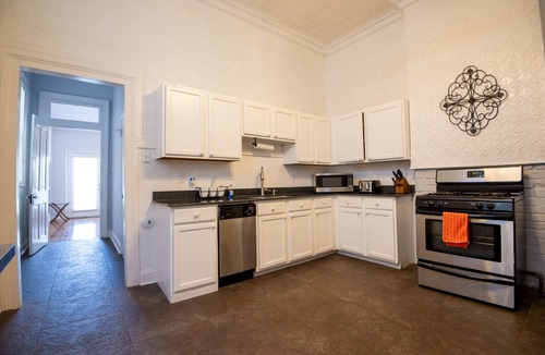 Mid-City District House | Historic Gem w/Jacuzzi/Prime Streetcar Spot