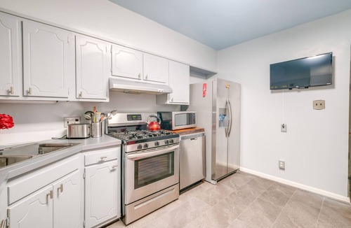 Georgetown House | Historic Georgetown Townhome: Walkable Location!