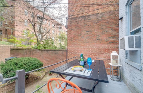 Georgetown House | Historic Georgetown Townhome: Walkable Location!